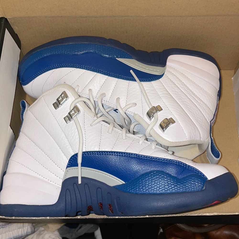 Air Jordan 12 Retro “French Blue”